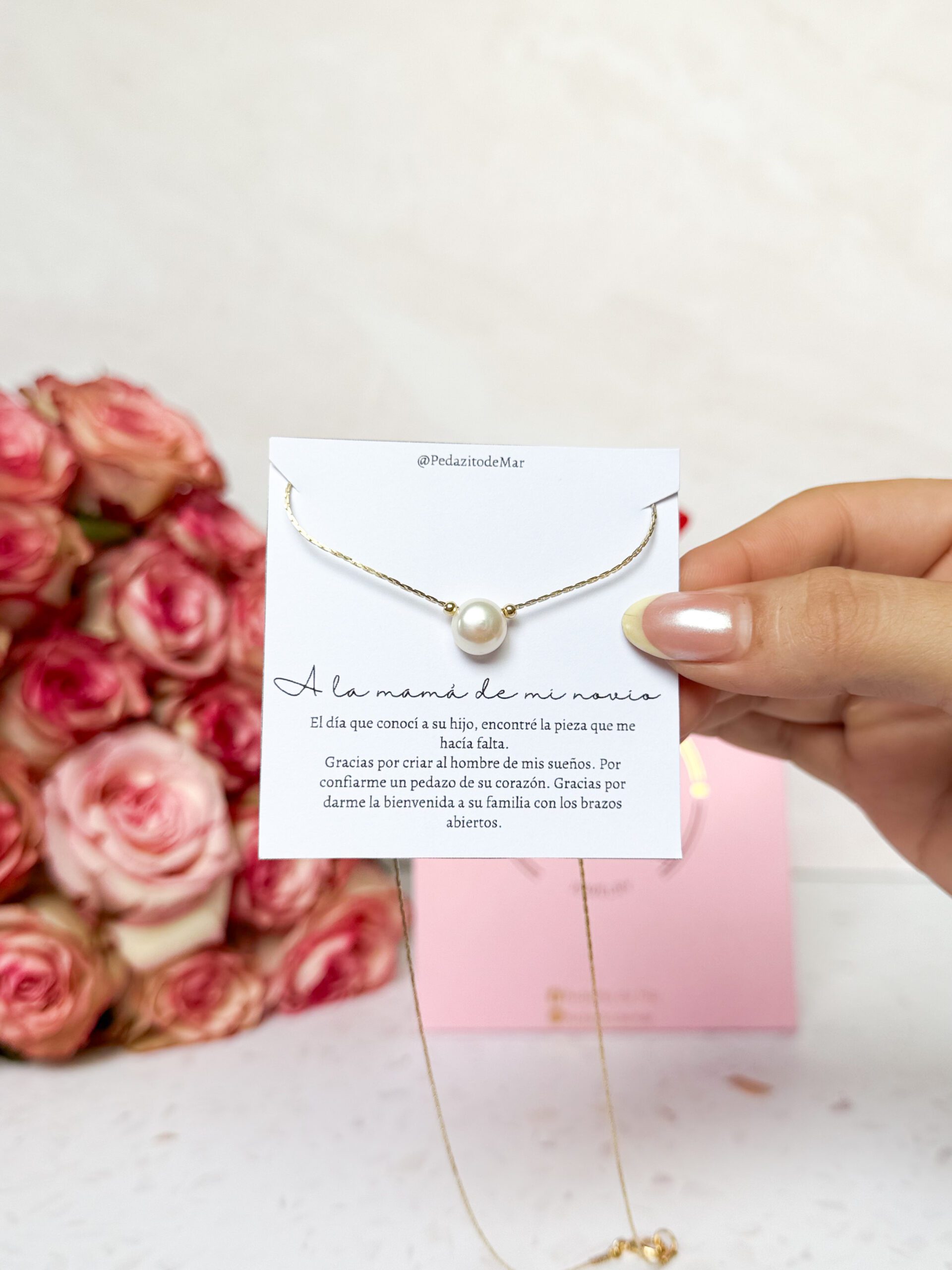 COLLAR A LA MAMÁ DE MI NOVIO